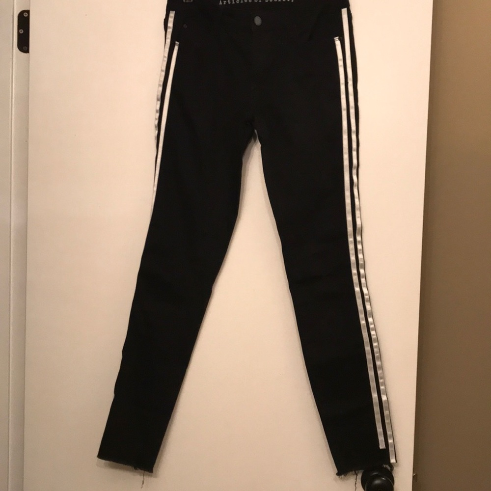 Black Articles of Society Jean